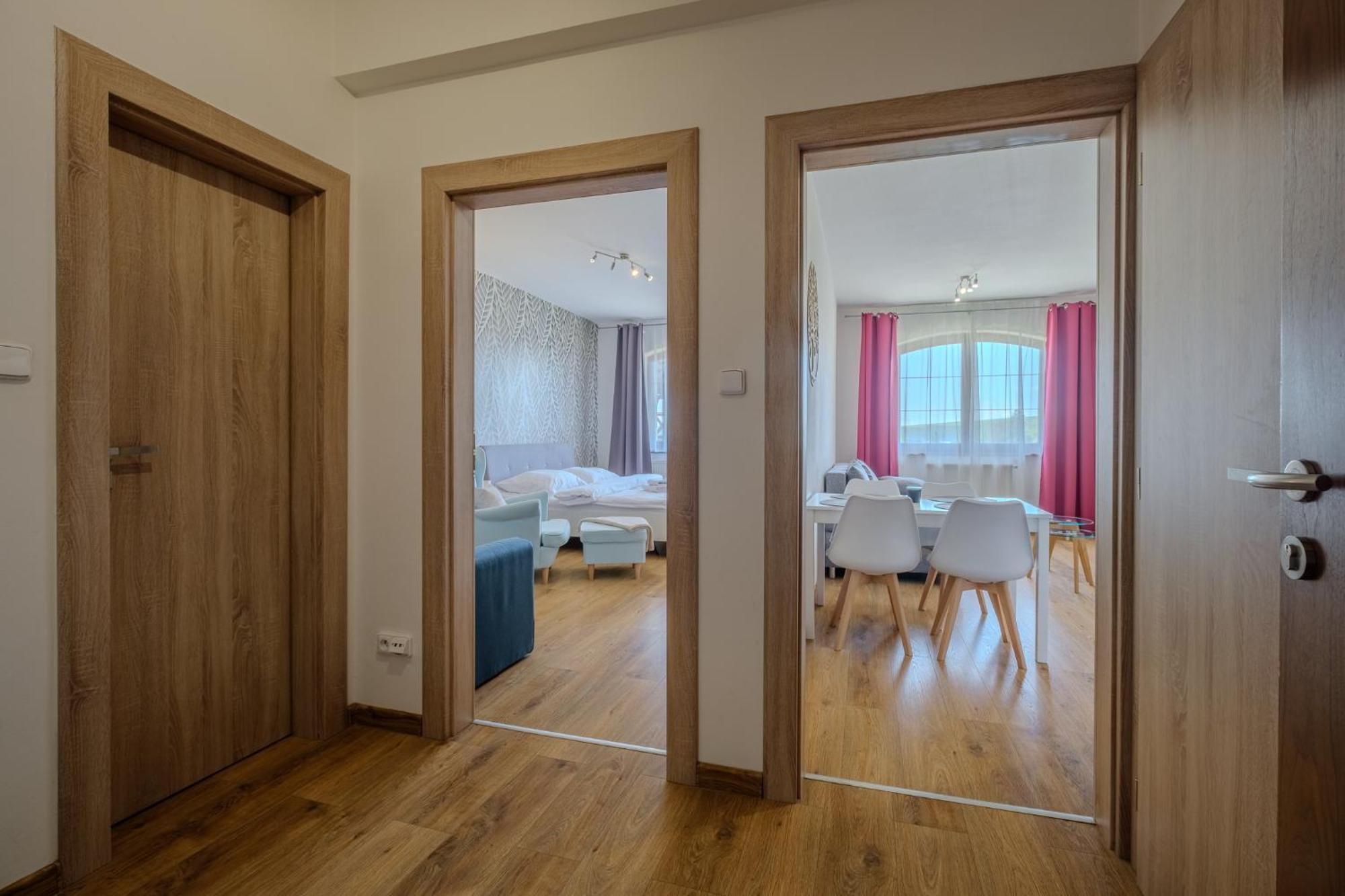 Relax & Luxury A4 Apartment Велька-Ломница Экстерьер фото